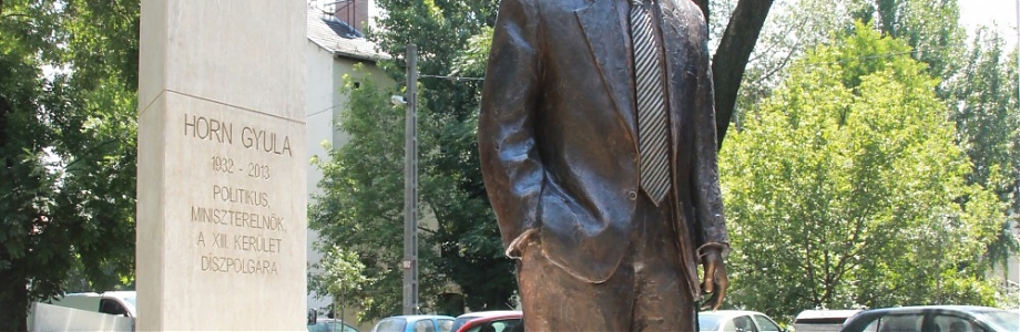 Horn Gyula szobor kőmunkái